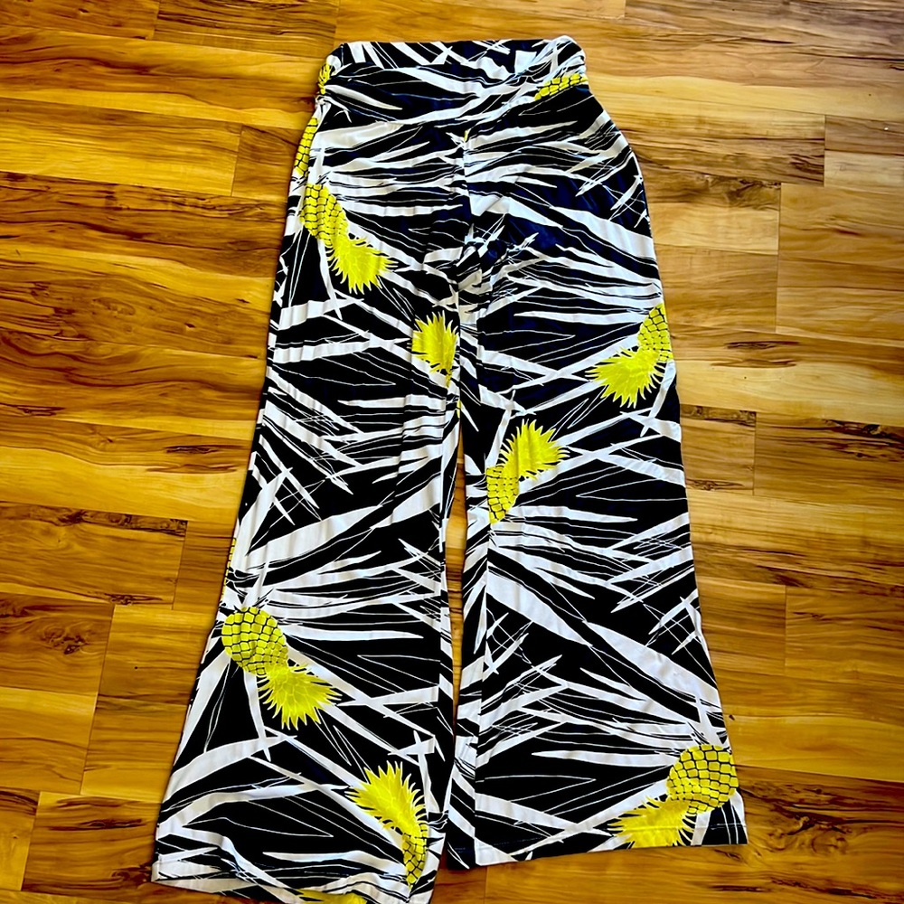 Pinapple pants ava Sky
